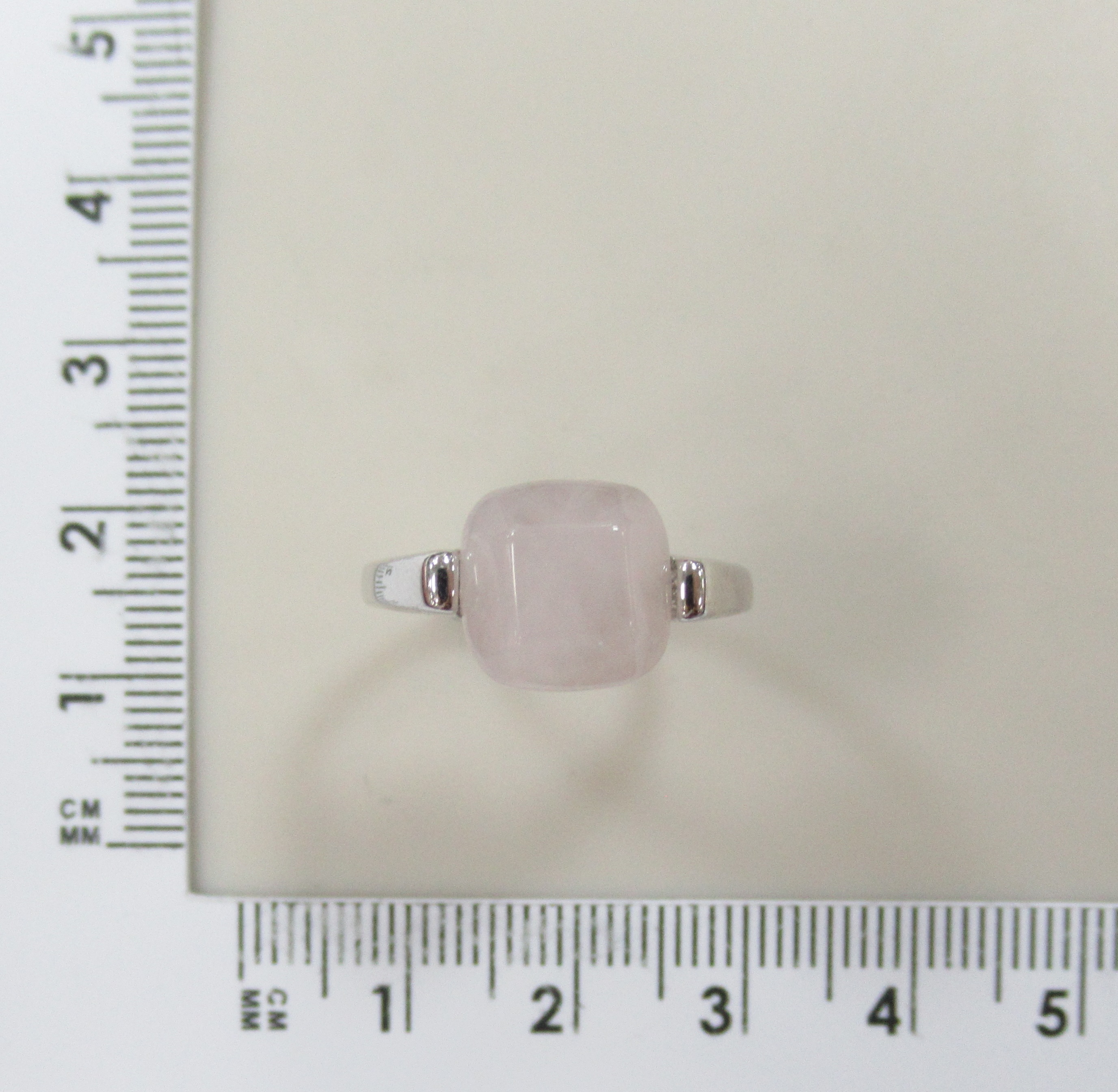 Серебряное кольцо с кварцем